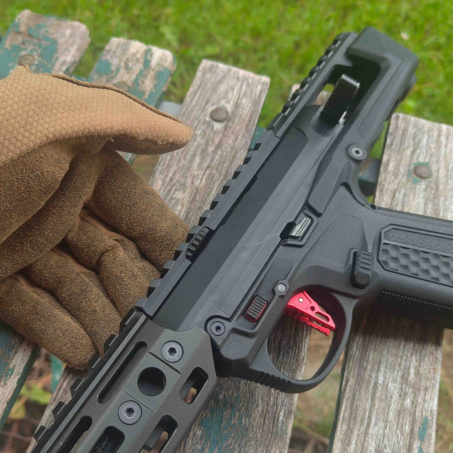 Action Army AAP01 Stealth Top Rail