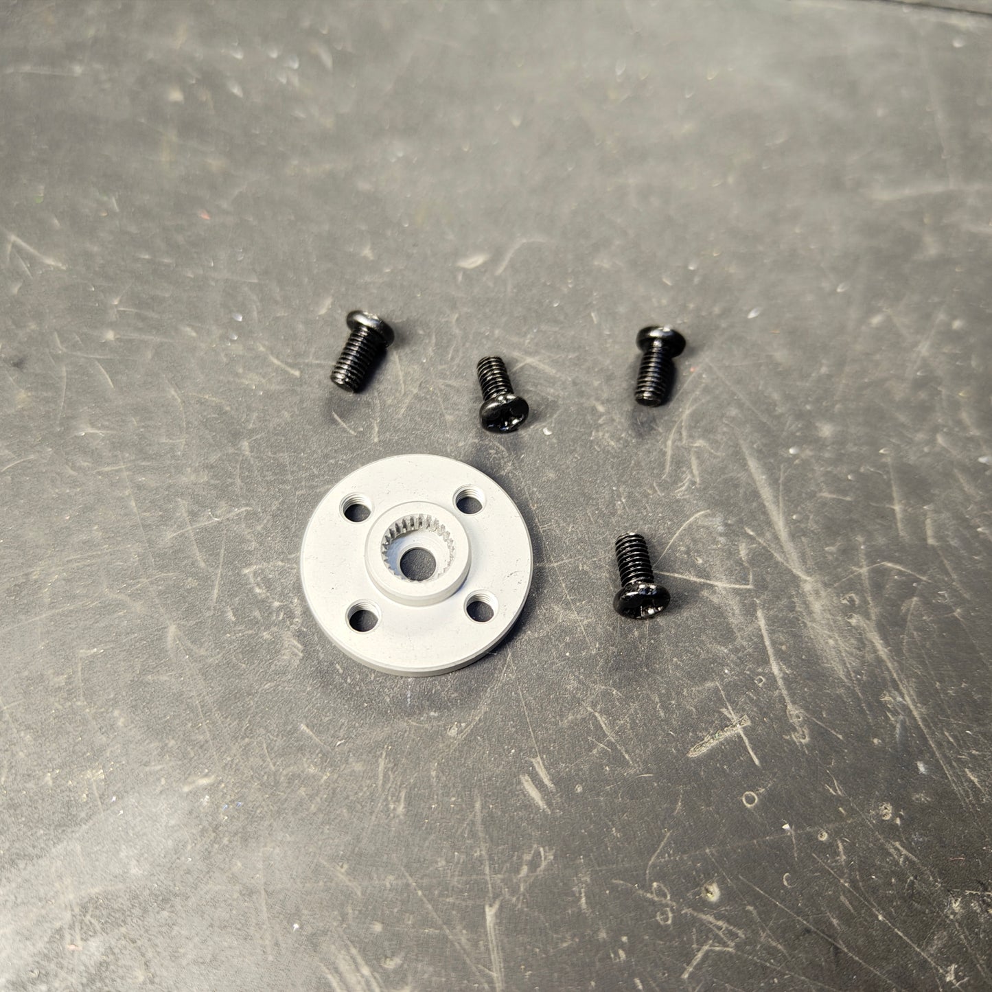 EAS 2.0 Metal servo bracket
